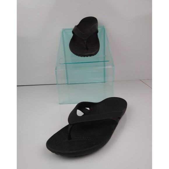 Crocs Flip Flops Black Rubber Women's Size 7 - Picture 1 of 8